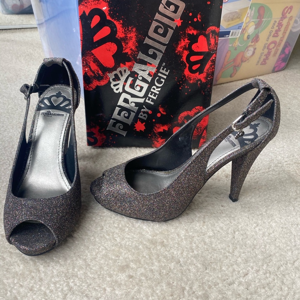 Heels with slight platform for comfort.  Worn once